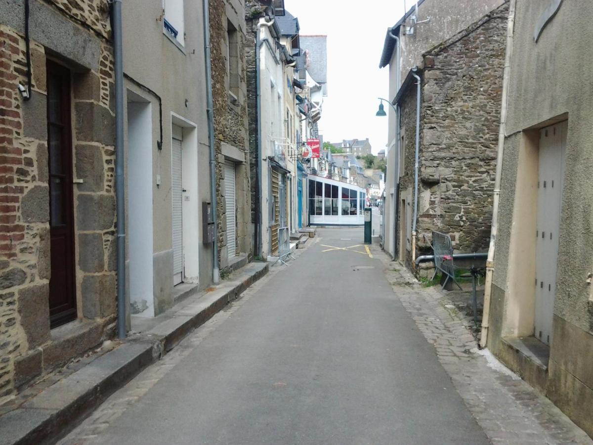 Appartement Rue Victor Hugo - Port De La Houle Cancale Exterior foto